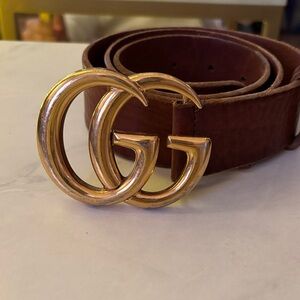 100% Authentic Calf Leather metal and gold enamel GG Gucci Belt!